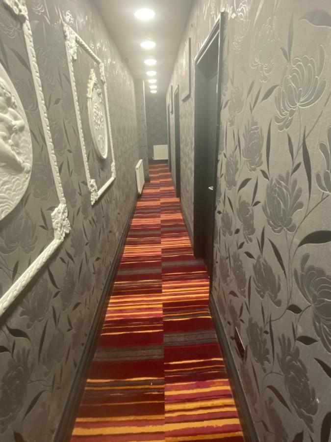 Mannbuilding Hotel London Bagian luar foto